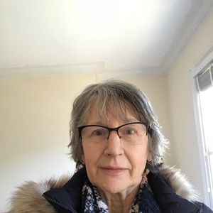 Meet your Posher, Suzie